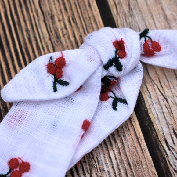 CCO! Free People Britt Cherry Embroidered Tie Strap Bralette White XS - Picture 4 of 8